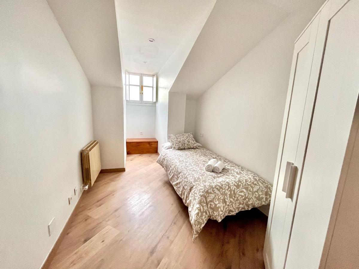 Apartamento Espacios Blanco Plaza Mayor